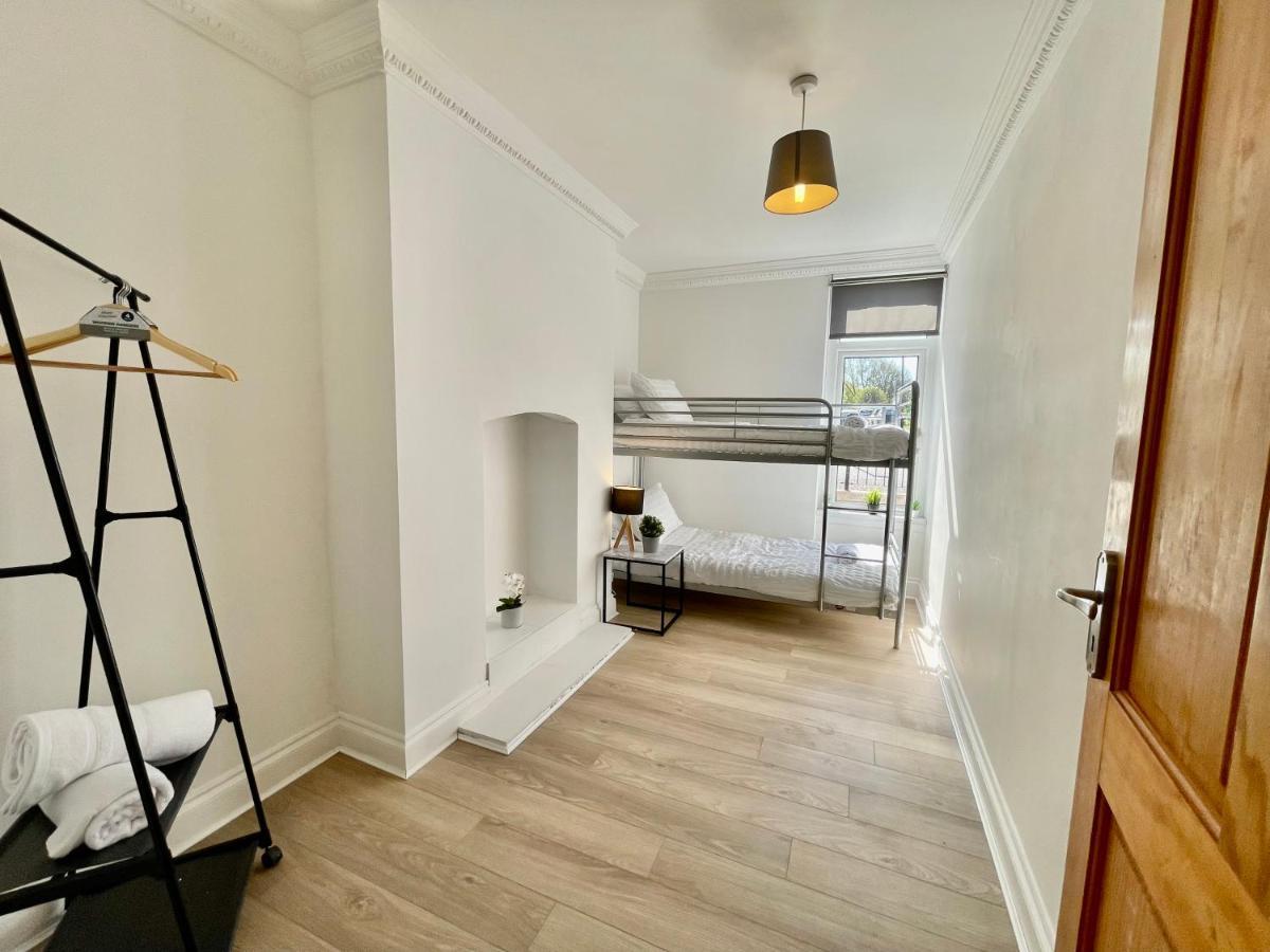 Huge Serviced Apartment With Free Parking Jesmond Exterior photo